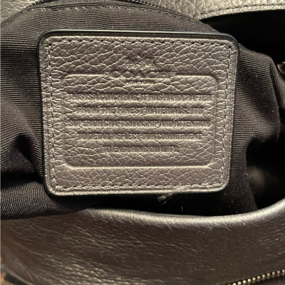 Coach purse - Picture 5 of 8